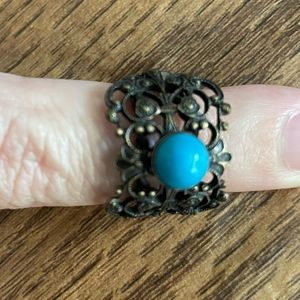 vintage ornate free size  ring with turquoise colored stone - size 4.5-5